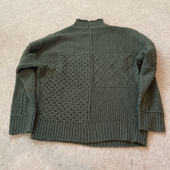 American Eagle Outfitters Soft and Cozy Mixed Stitch Pullover Sweater in Green - Picture 7 of 7